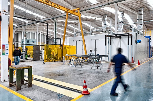 圖三 : 隨著設備與技術變得越來越依賴於物聯網,可以檢測來自物理世界的訊息並執行指定指令,正成為新產品設計中不可或缺的一部分。