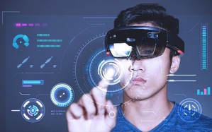 不管實境被虛擬或擴增到甚麼程度，重點都在如何善用、活用，而不是被這些事相所迷惑，也不是好壞高低的問題。(Source:Stambol.com)